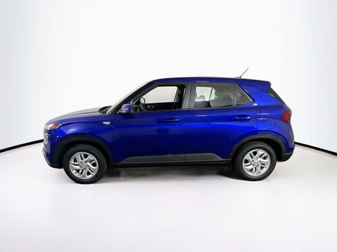 Used 2023 Hyundai Venue SE FWD image 8