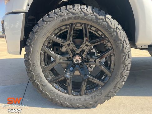 New 2025 Ford F150 Lariat w/ Equipment Group 501A Mid image 9