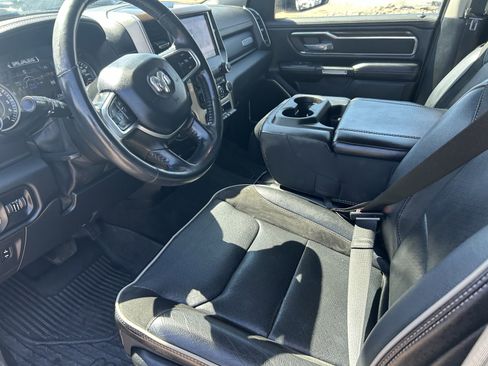 Used 2022 RAM 1500 Laramie AWD/4WD image 9