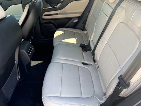 Used 2026 Lincoln Corsair Reserve w/ Jet Appearance Package image 9