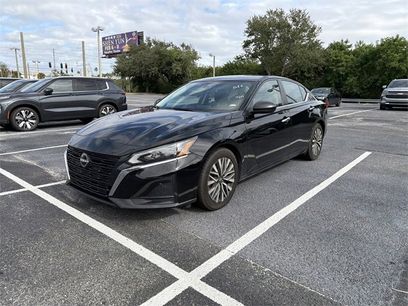 Used 2024 Nissan Altima 2.5 SV