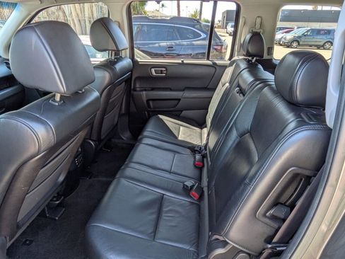 Used 2011 Honda Pilot Touring image 21