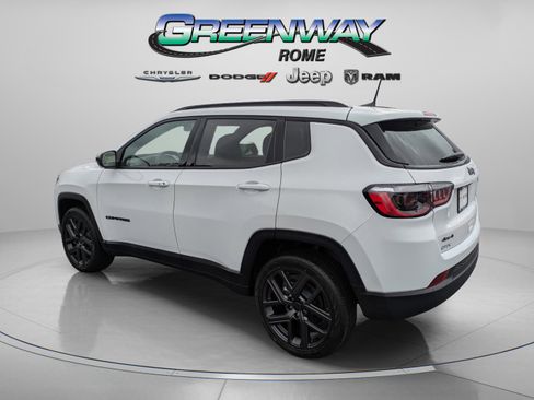 New 2026 Jeep Compass Latitude w/ Sun and Sound Group AWD/4WD image 5