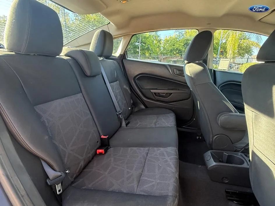Used 2012 Ford Fiesta SE FWD image 19