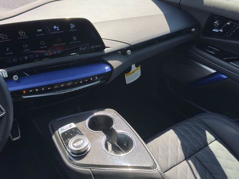 New 2026 Cadillac Optiq V AWD/4WD image 19