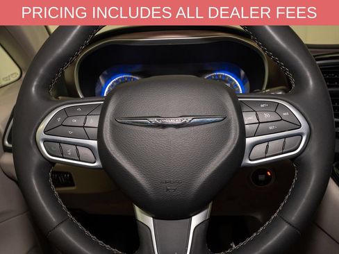 Used 2023 Chrysler Voyager LX FWD image 17