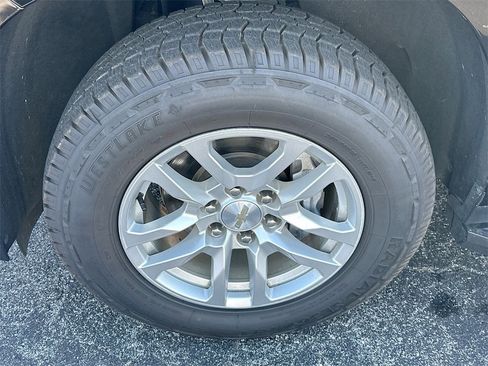 Used 2023 Chevrolet Tahoe LT image 30