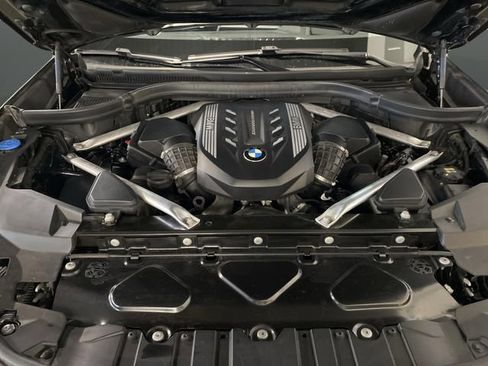 Used 2021 BMW X5 M50i image 41