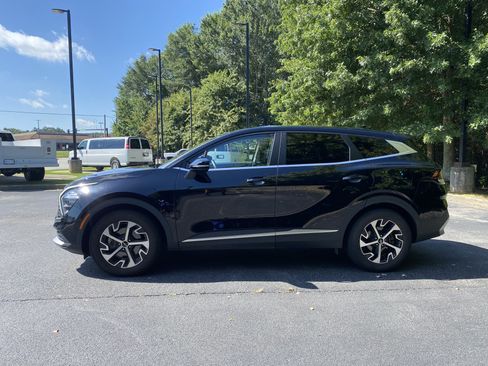 Used 2023 Kia Sportage EX FWD image 6