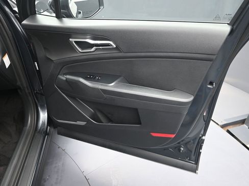 New 2026 Kia Sportage LX image 35