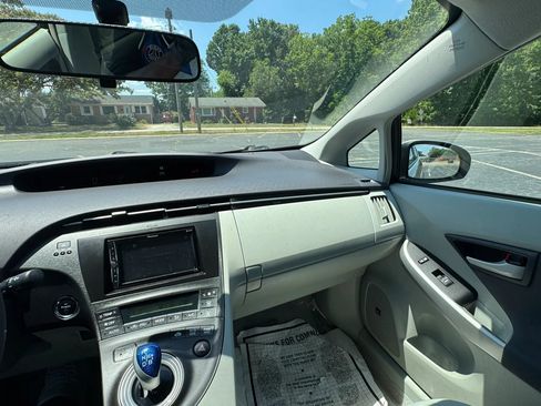 Used 2010 Toyota Prius One FWD image 22