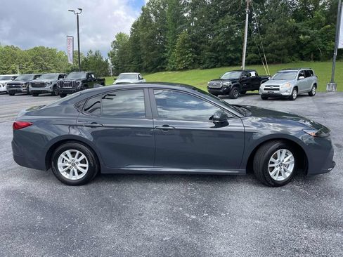 Used 2025 Toyota Camry LE w/ Convenience Package FWD image 2
