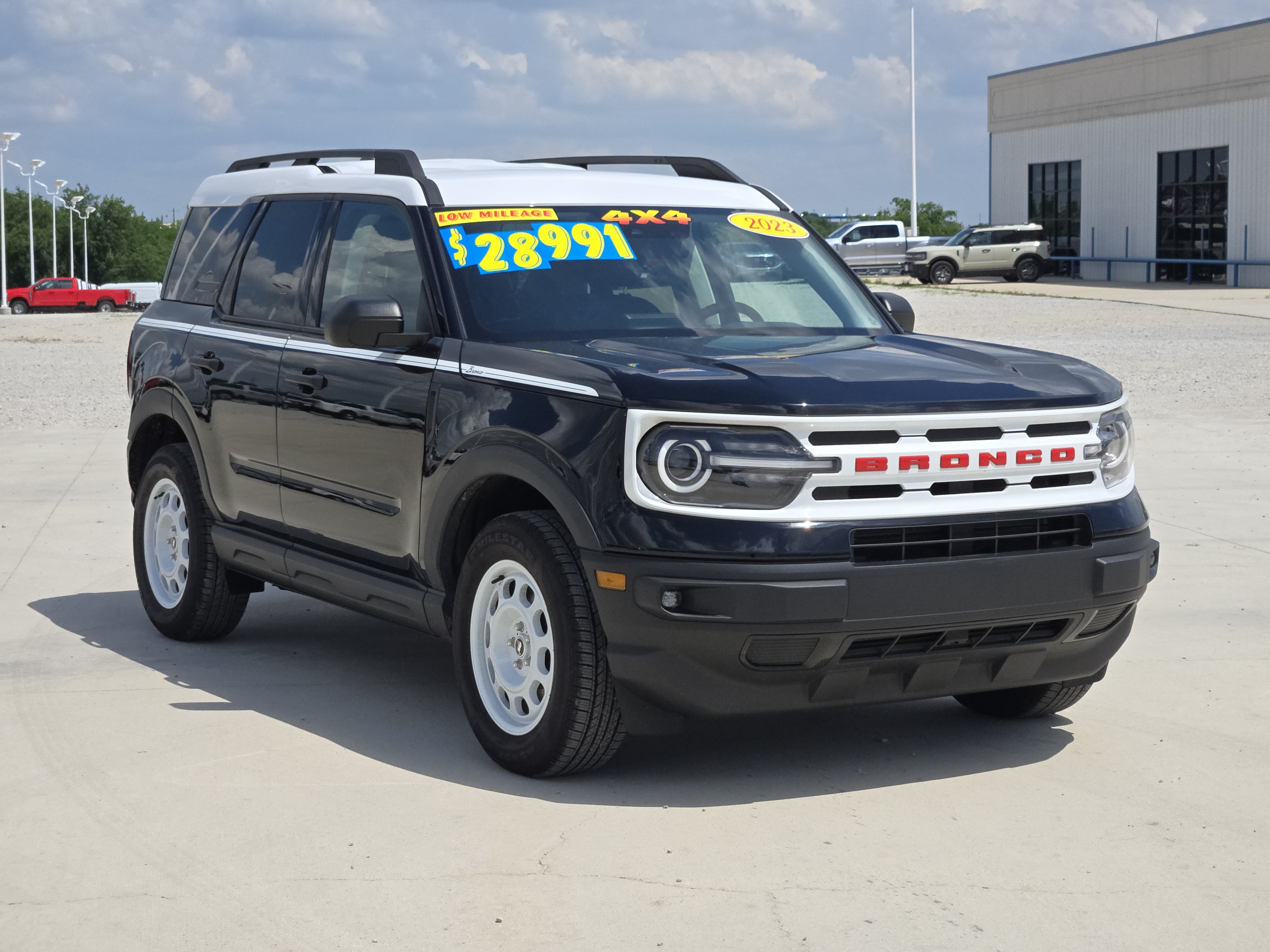 Used 2023 Ford Bronco Sport Heritage AWD/4WD image 3