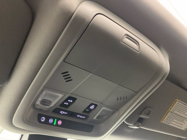 Used 2024 GMC Terrain SLE w/ Driver Convenience Package AWD/4WD image 17