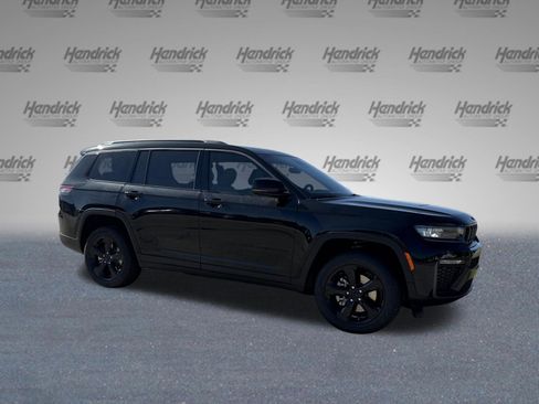 New 2026 Jeep Grand Cherokee L Limited AWD/4WD image 2