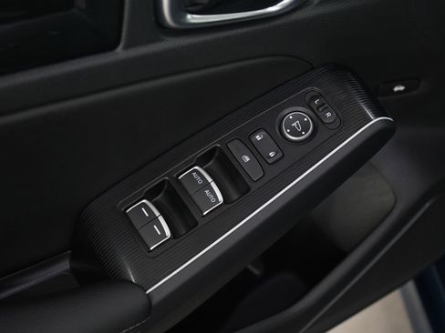 Used 2025 Honda Civic Sport Touring image 18