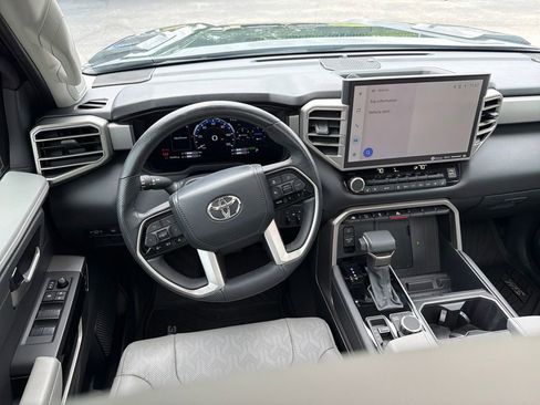Used 2024 Toyota Tundra Limited AWD/4WD image 27