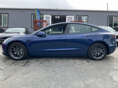 Used 2022 Tesla Model 3 RWD image 5
