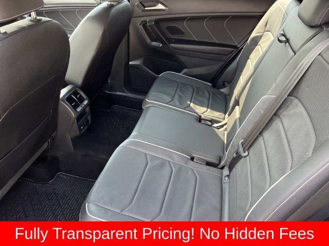 Used 2022 Volkswagen Tiguan SEL R-Line AWD/4WD image 17