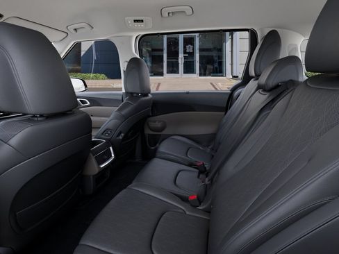 New 2026 Kia Carnival EX FWD image 22