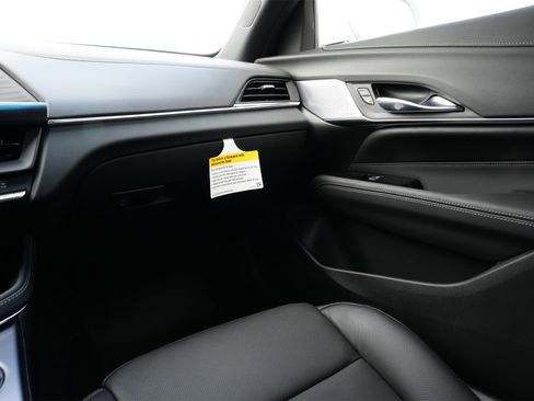 New 2025 Cadillac CT4 Premium Luxury image 8