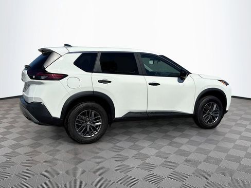 Used 2023 Nissan Rogue S FWD image 5