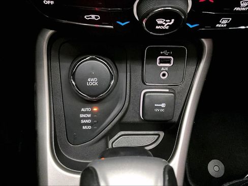 Used 2019 Jeep Compass Latitude image 15