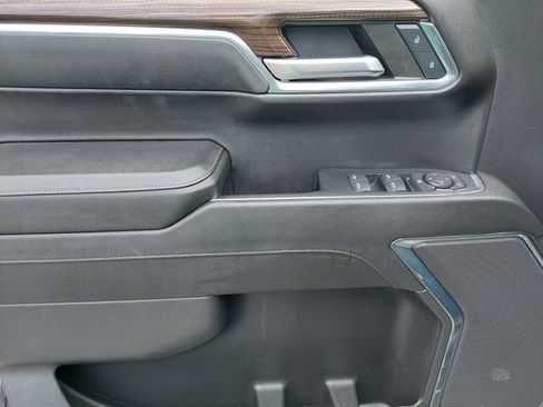 Used 2024 Chevrolet Silverado 1500 LT AWD/4WD image 35