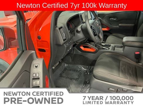 Used 2025 Nissan Frontier PRO-4X AWD/4WD image 4