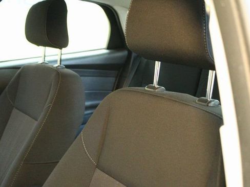 Used 2018 Ford Focus SE image 15