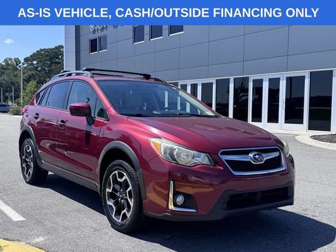 Used 2017 Subaru Crosstrek 2.0i Premium w/ Popular Package #1 AWD/4WD image 2