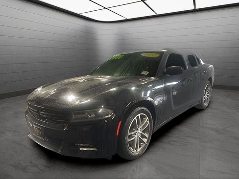 Used 2018 Dodge Charger GT image 1