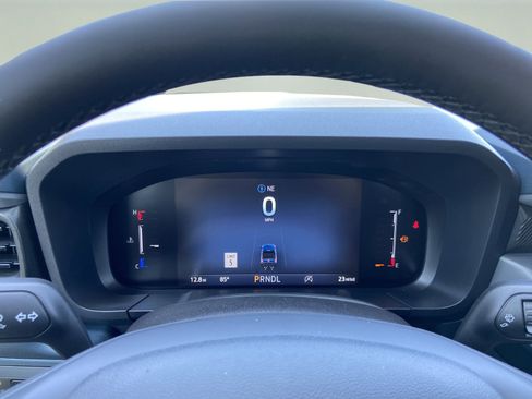 New 2025 Ford Maverick Lariat w/ Black Appearance Package image 10