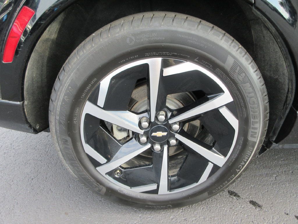 Used 2024 Chevrolet Equinox EV LT FWD image 9