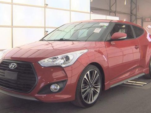Used 2016 Hyundai Veloster Turbo image 1