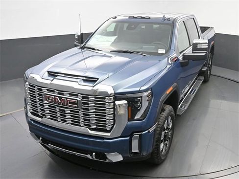 New 2025 GMC Sierra 2500 Denali w/ Denali Reserve Package image 38