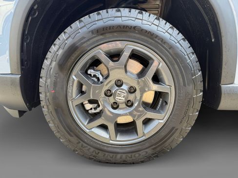 New 2026 Honda Pilot TrailSport image 9