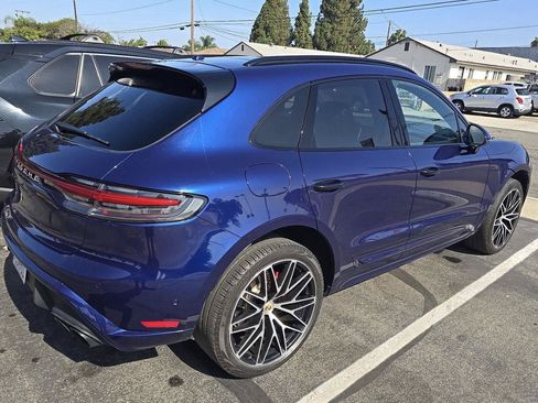 Used 2022 Porsche Macan S AWD/4WD image 6