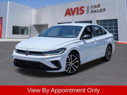 Used 2025 Volkswagen Jetta Sport FWD image 1