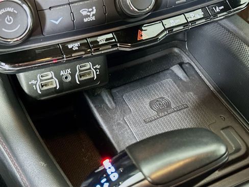 Used 2022 Dodge Durango R/T AWD/4WD image 32
