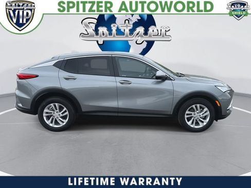 Used 2026 Buick Envista Sport Touring w/ Advanced Safety Package FWD image 10