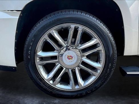 Used 2013 Cadillac Escalade ESV Platinum AWD/4WD image 34