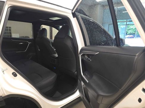 Certified 2022 Toyota RAV4 SE w/ Weather & Moonroof Package AWD/4WD image 26