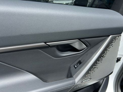 Used 2024 BMW 530i image 43