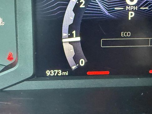 Certified 2025 Toyota Tacoma SR5 image 20