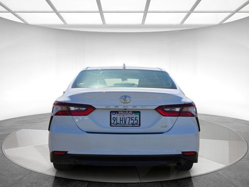 Used 2024 Toyota Camry LE FWD image 4