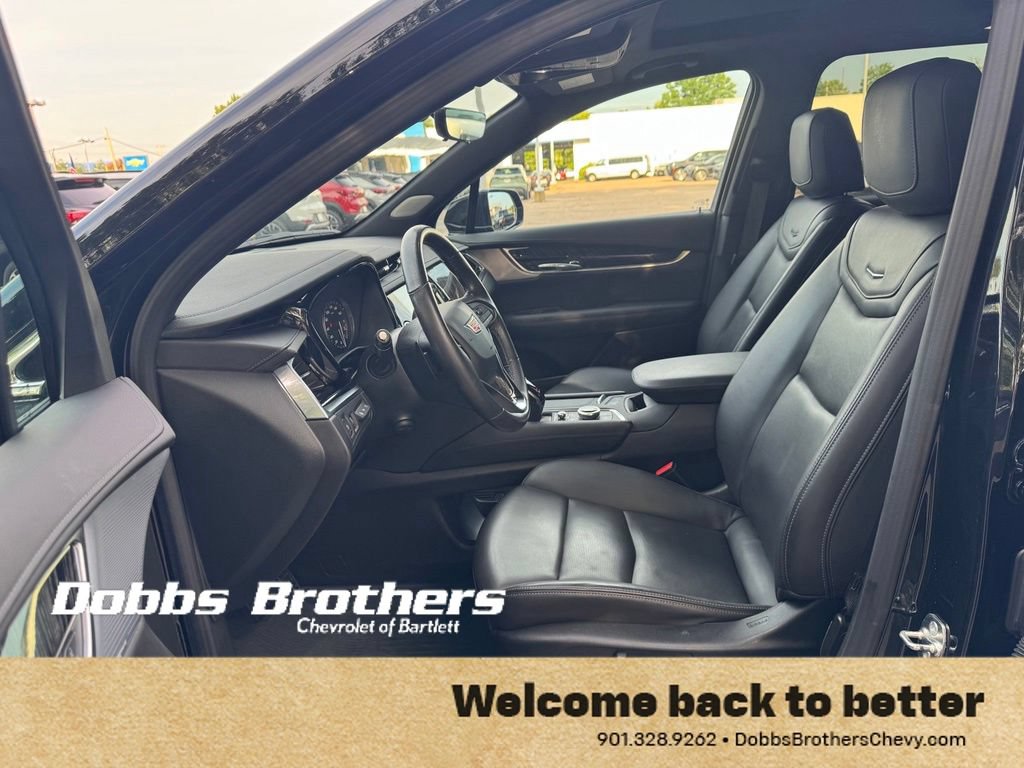 Used 2024 Cadillac XT6 Premium Luxury w/ Technology Package AWD/4WD image 12