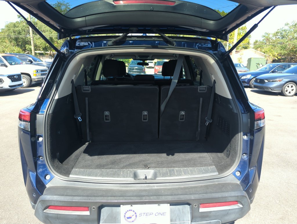 Used 2022 Nissan Pathfinder SV AWD/4WD image 30