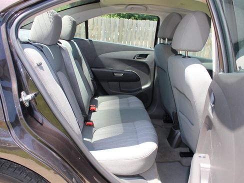 Used 2016 Chevrolet Sonic LT FWD image 32