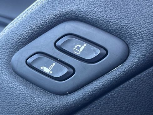 Used 2024 Genesis GV80 2.5T AWD/4WD image 15